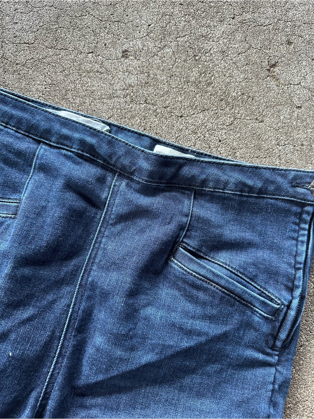 Anthropologie Pilcro High Rise Capri Denim Legging Jeans - Picture 8 of 9